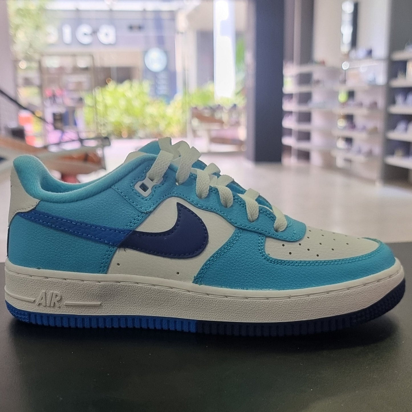 Air Force 1 Low Light Photo Blue Deep Royal