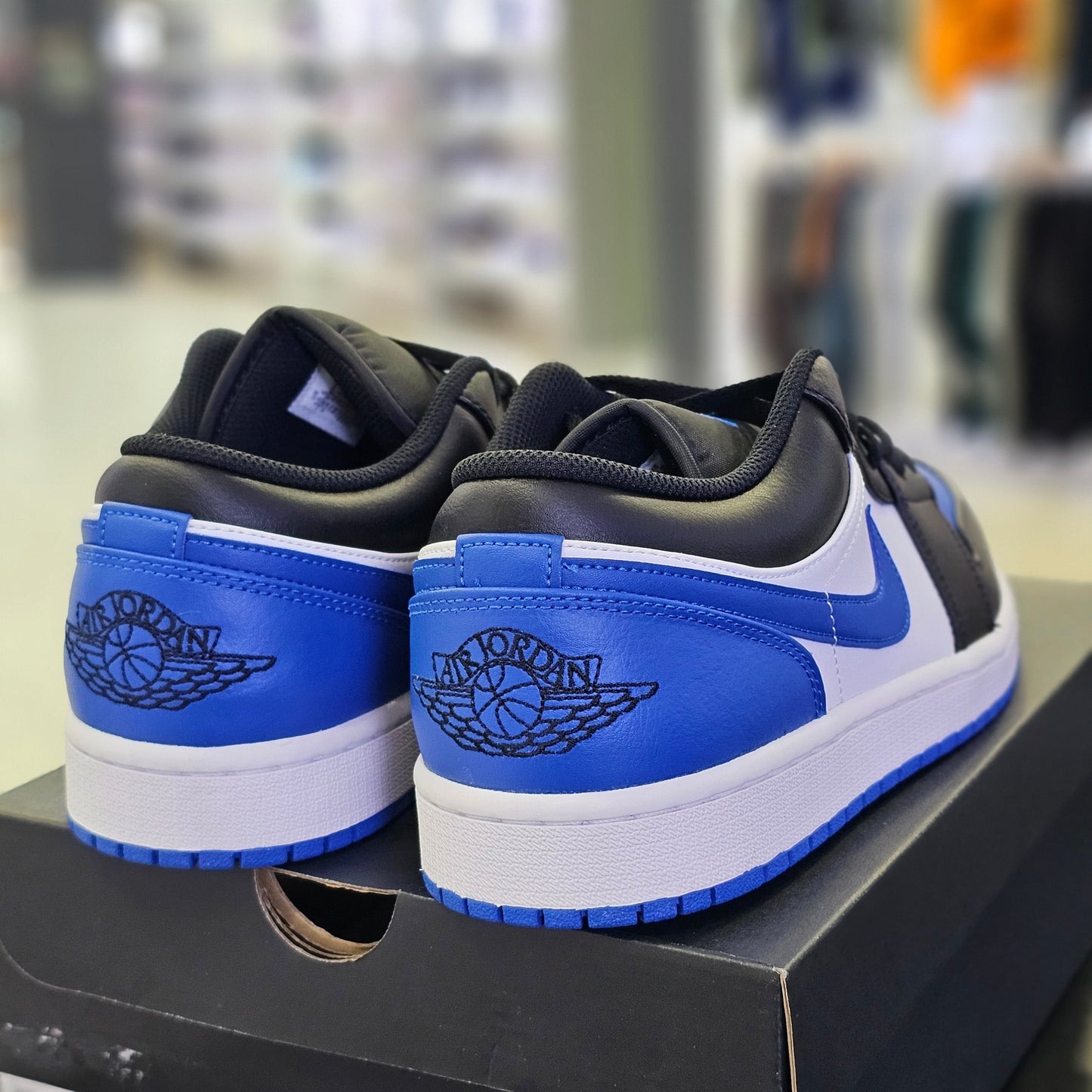 Jordan 1 Low Alternate Royal Toe