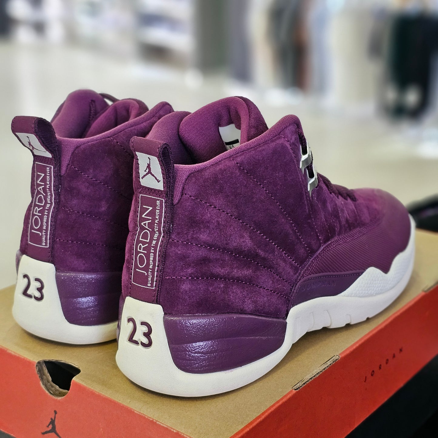 Jordan 12 Retro Bordeaux