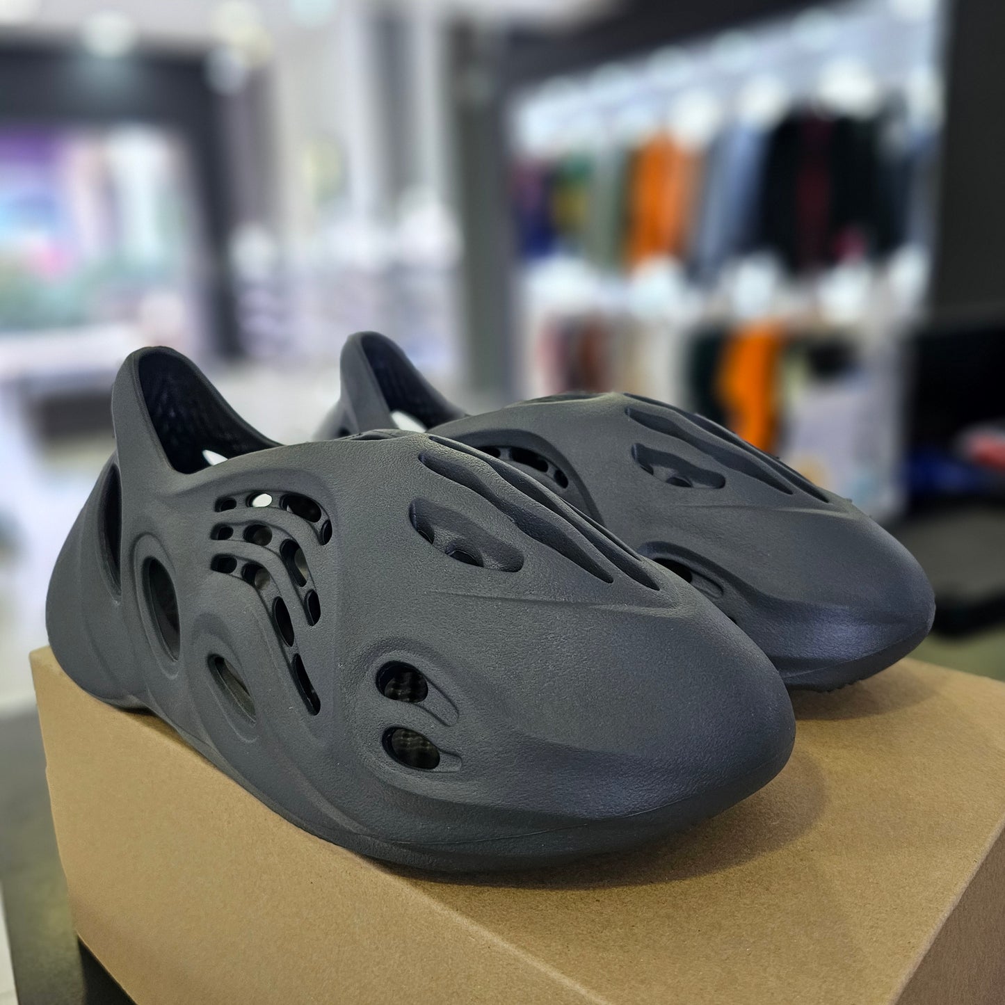 Yeezy Foam Runner Carbon