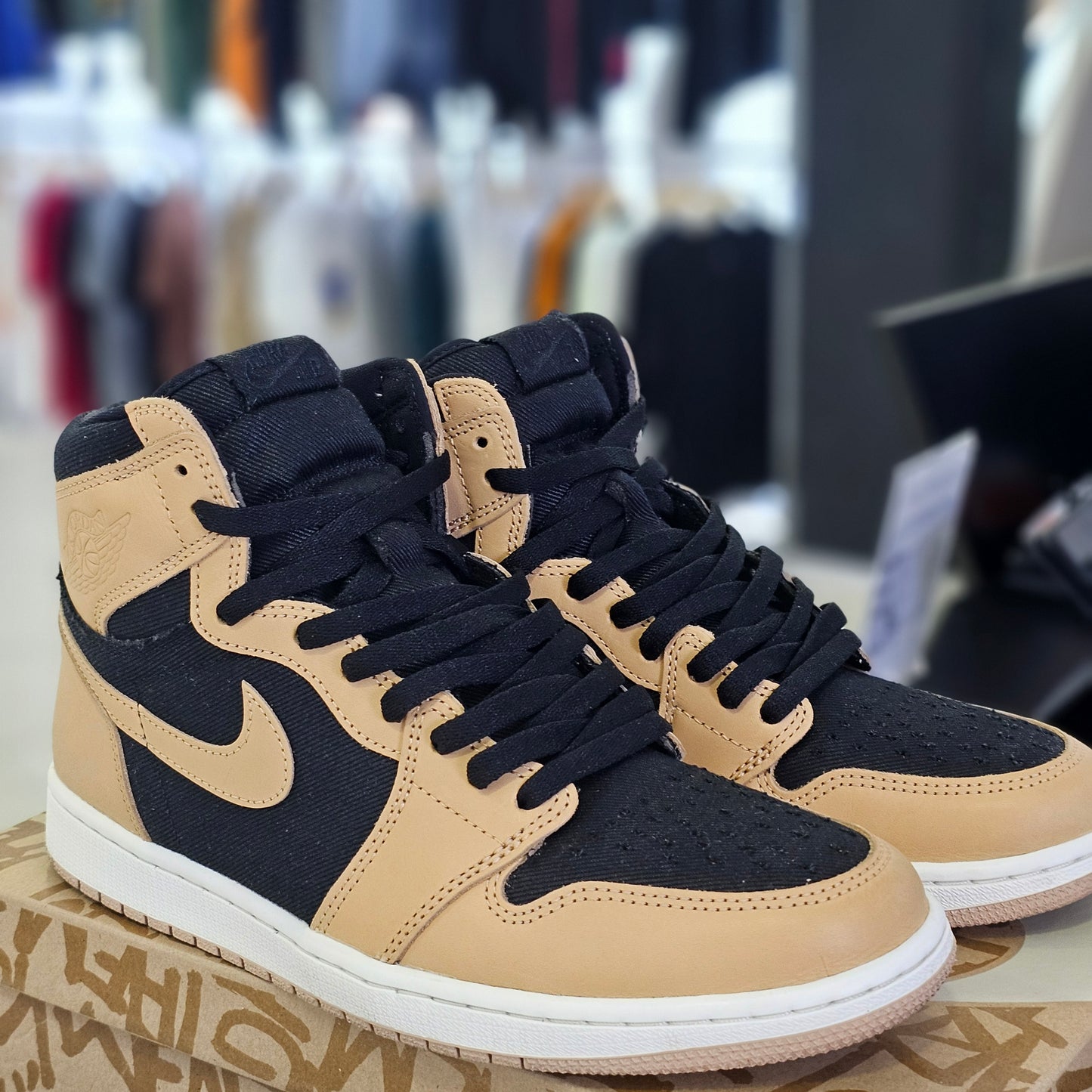 Jordan 1 High Vachetta Tan