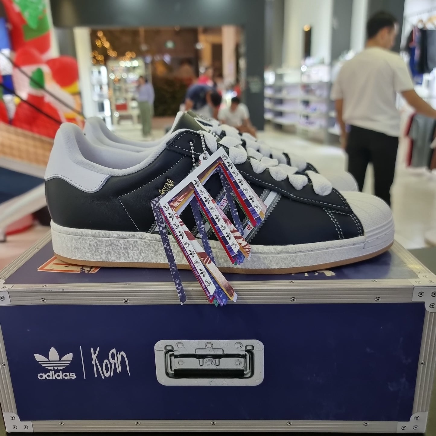 adidas Originals Korn Superstar Black