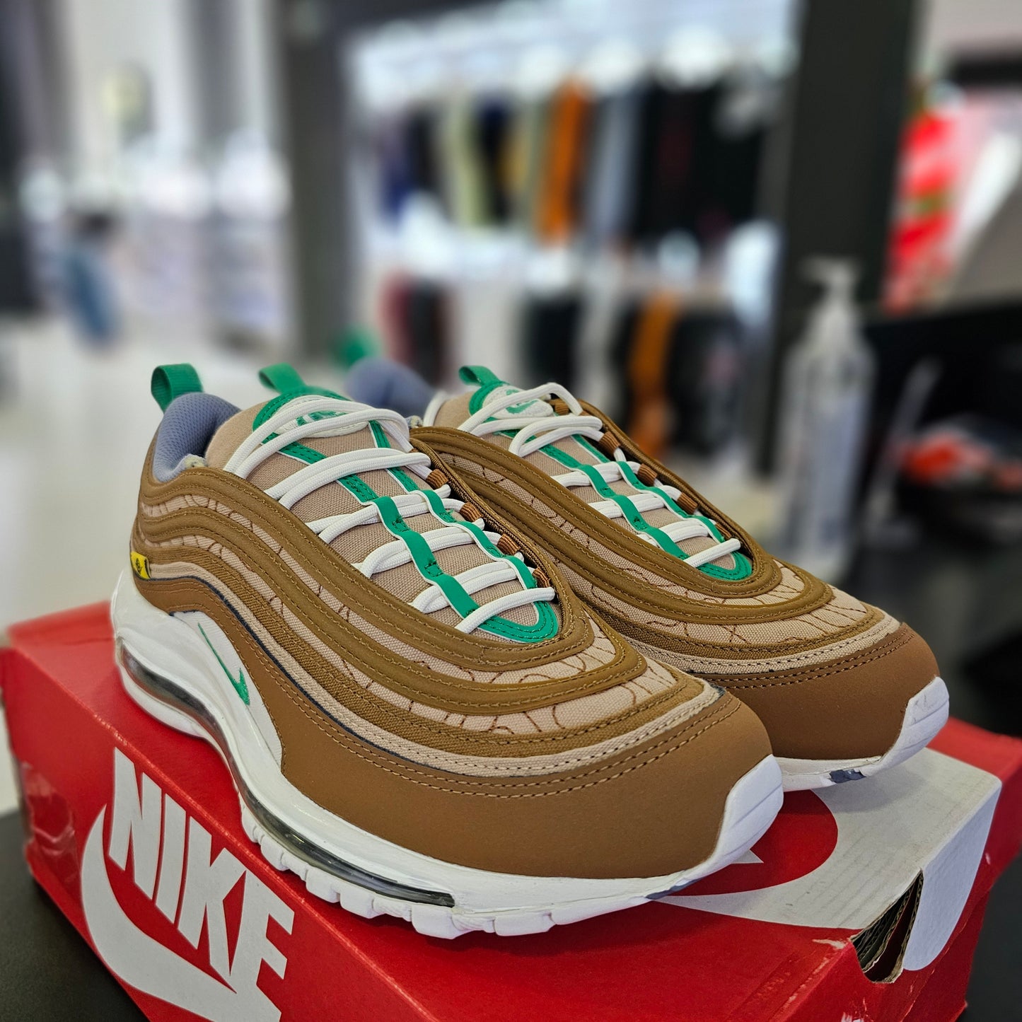 Air Max 97 SE Moving Company