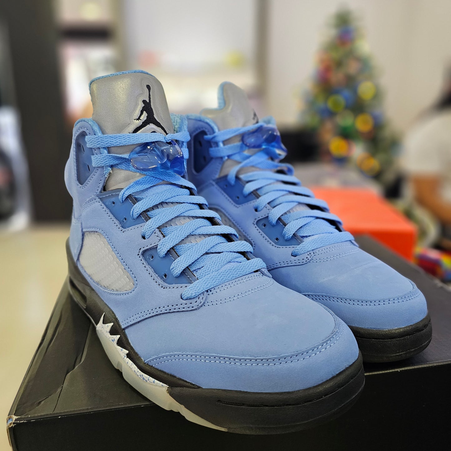 Jordan 5 Retro UNC