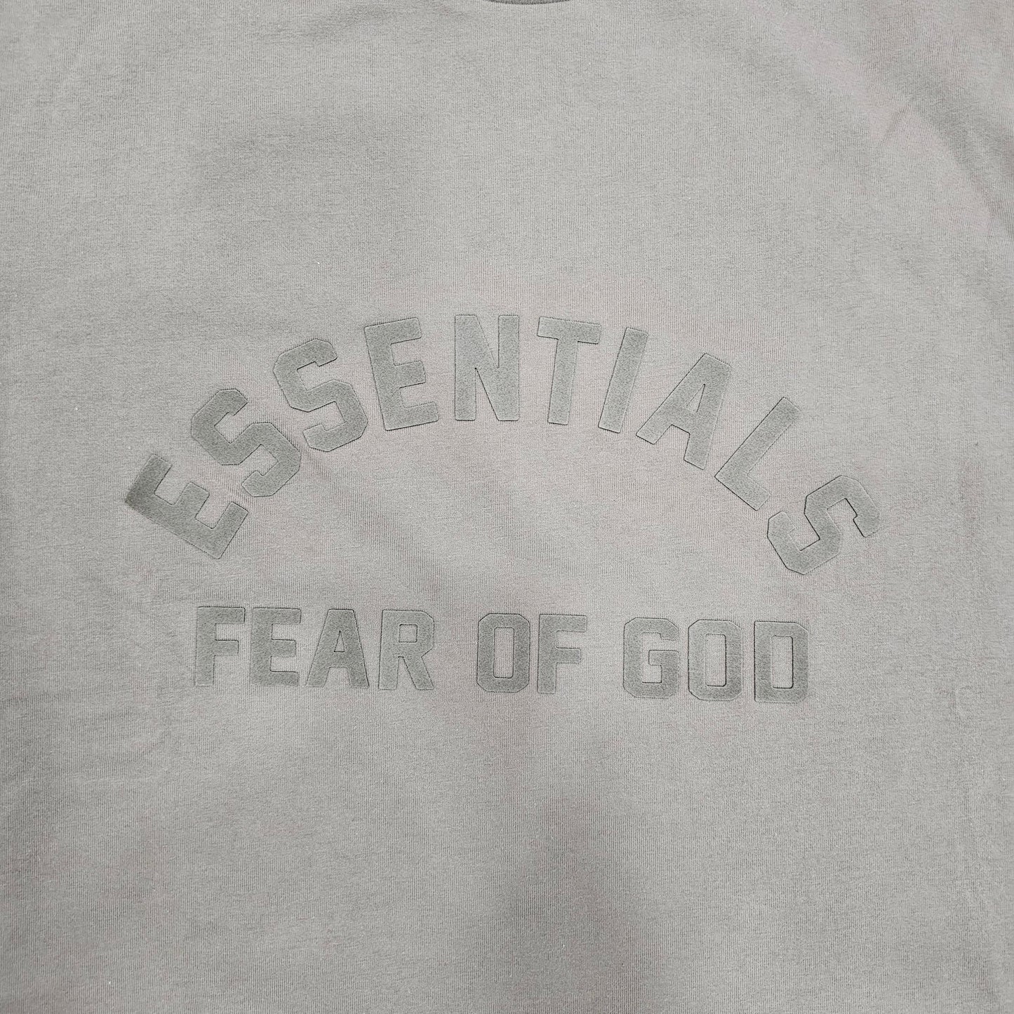 Playera Essentials Fear of God Green