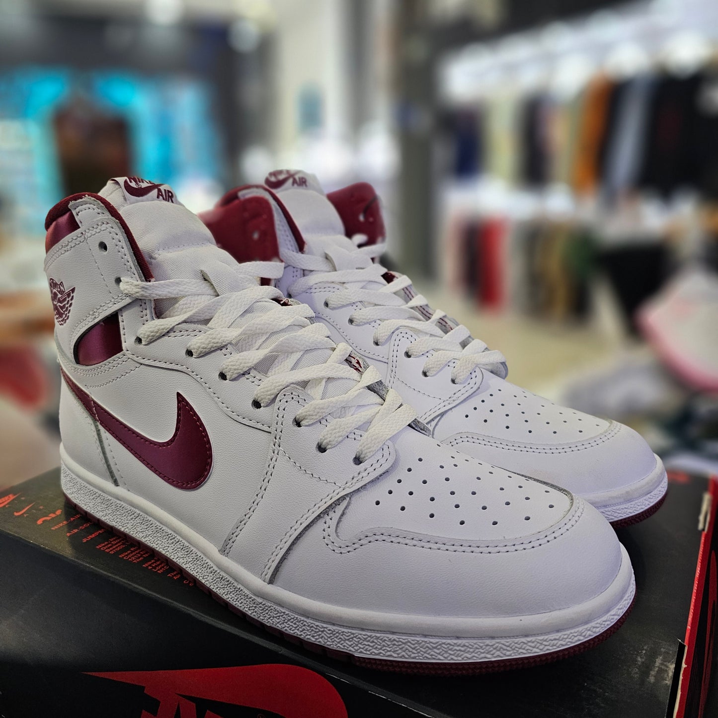 Jordan 1 Retro '85 High Metallic Burgundy