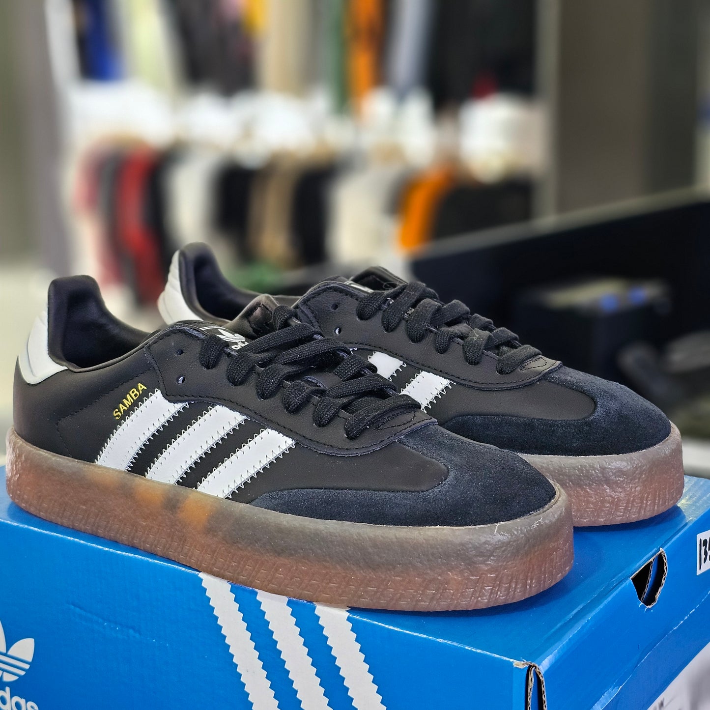 Sambae Core Black Metallic Gold