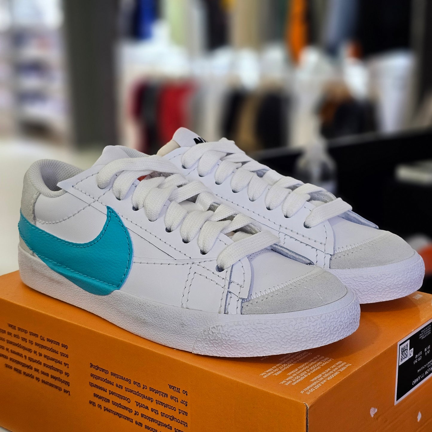 Blazer Low Jumbo White Blue