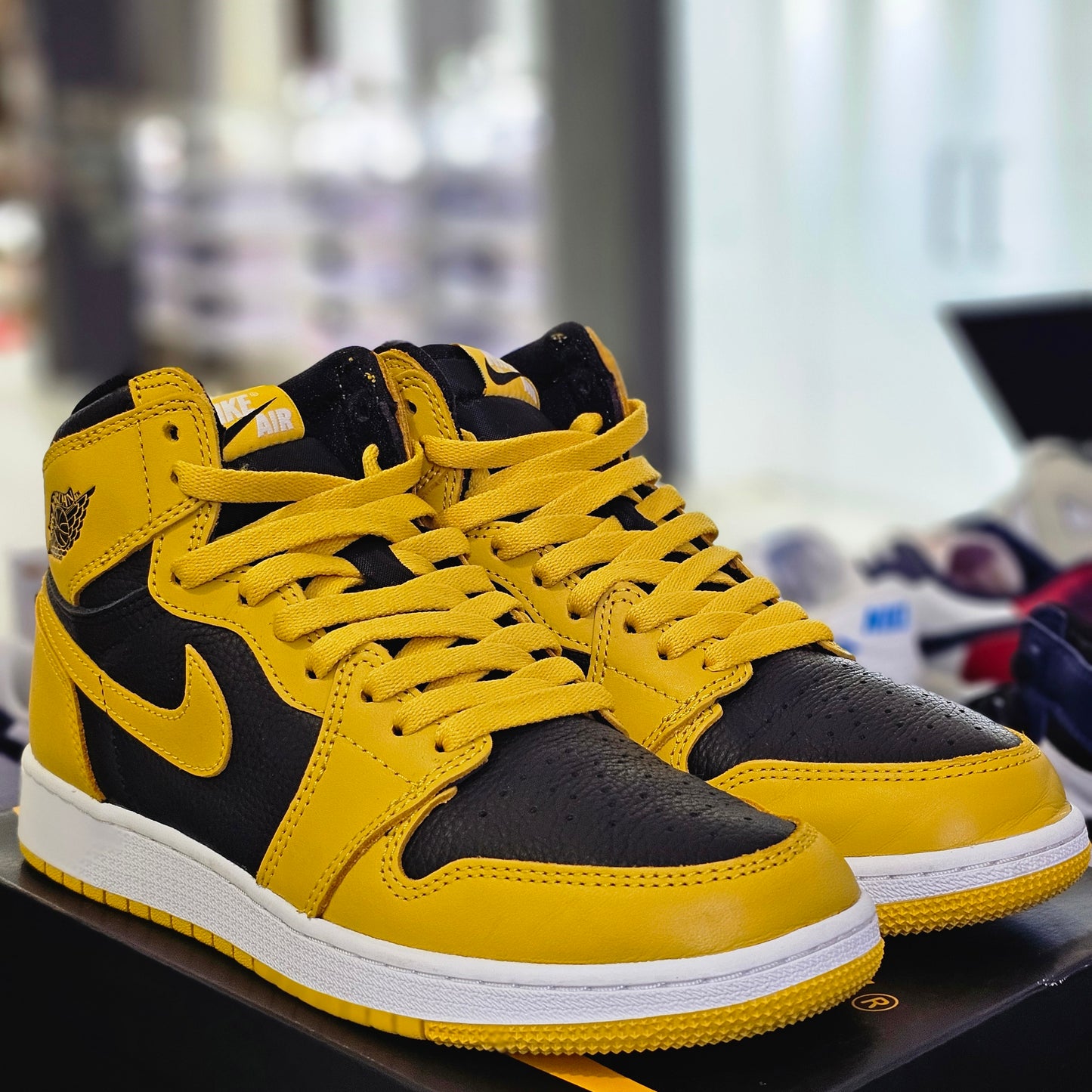Jordan 1 High Pollen