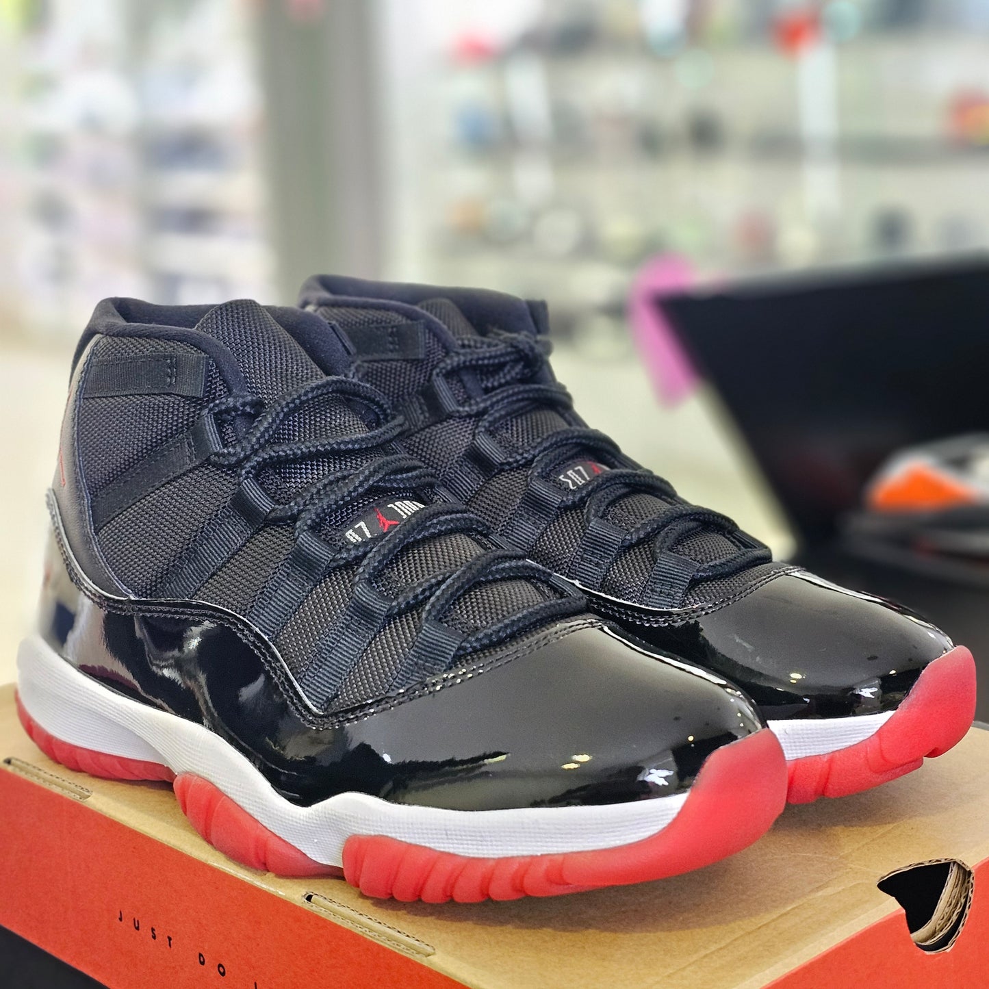 Jordan 11 Retro Bred 2019