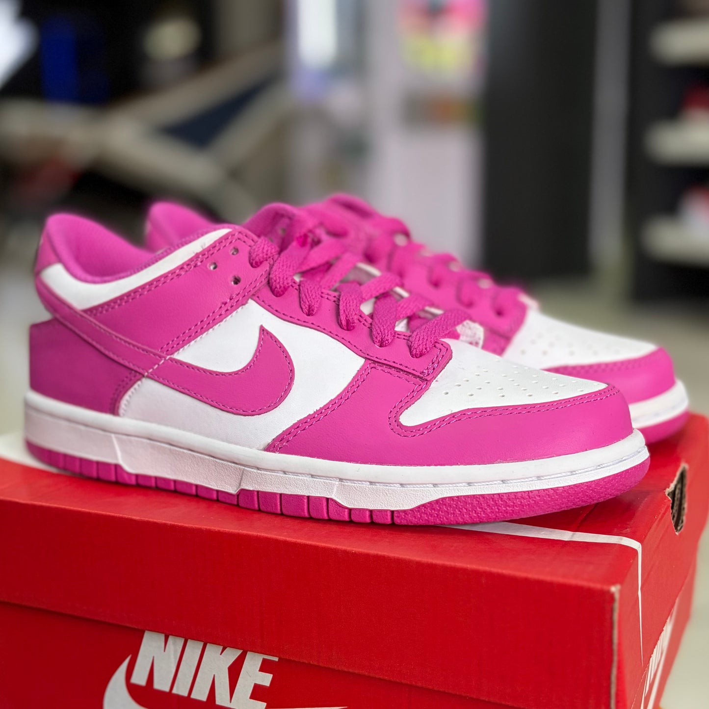 Dunk Low Active Fuchsia