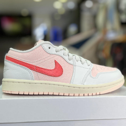Jordan 1 Low Strawberry Milkshake