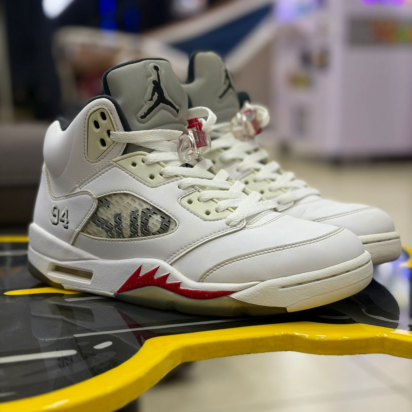 Jordan 5 Retro White Supreme