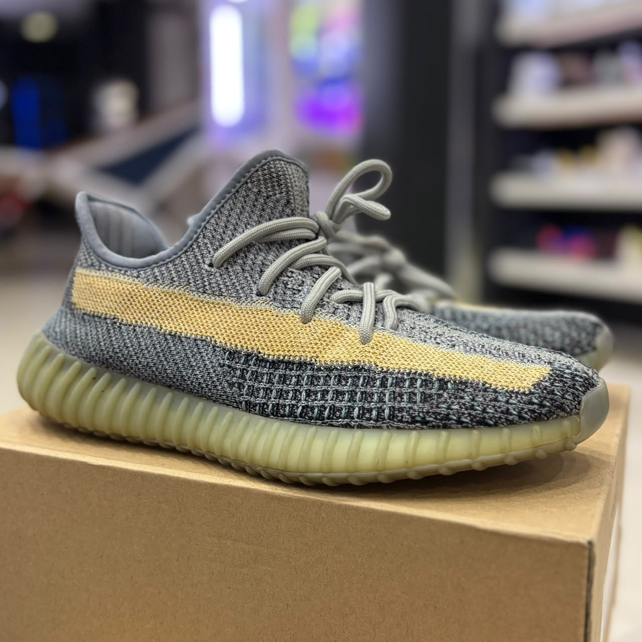 Yeezy Boost 350 Ash Blue