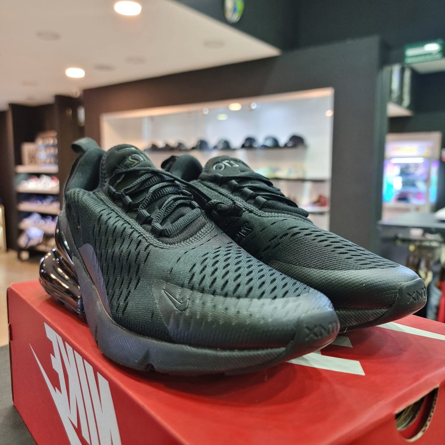 Air Max 270 Triple Black
