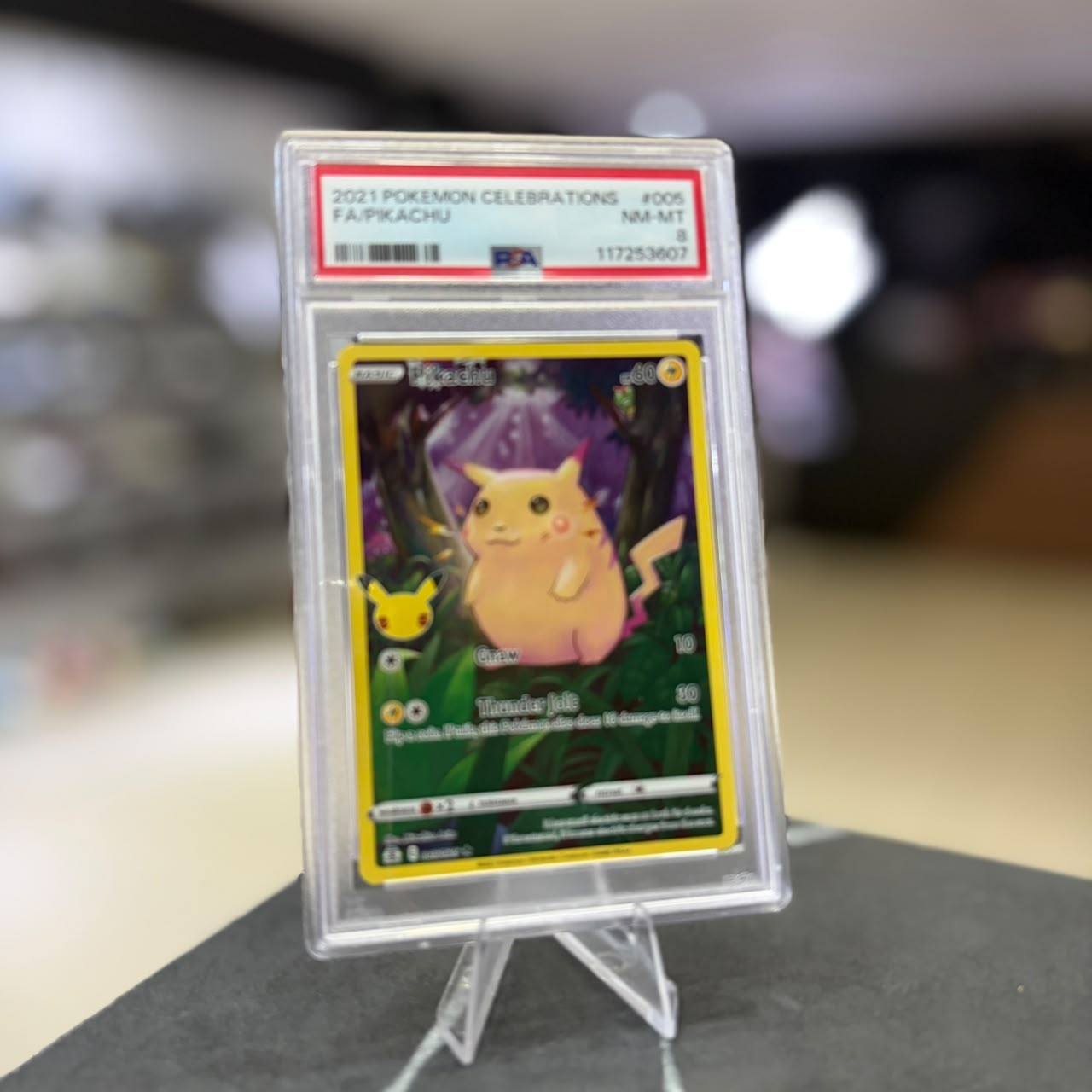 Carta Pokemon Celebrations Fa/Pikachu 005
