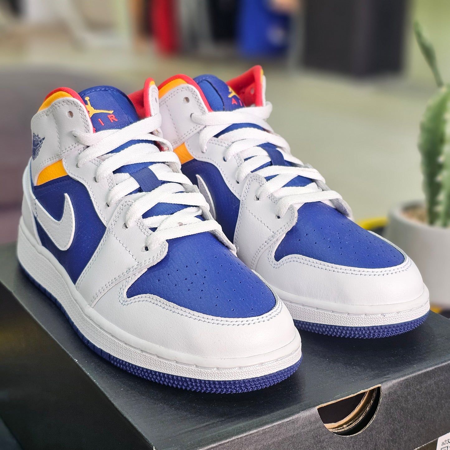 Jordan 1 Mid White Deep Royal Blue