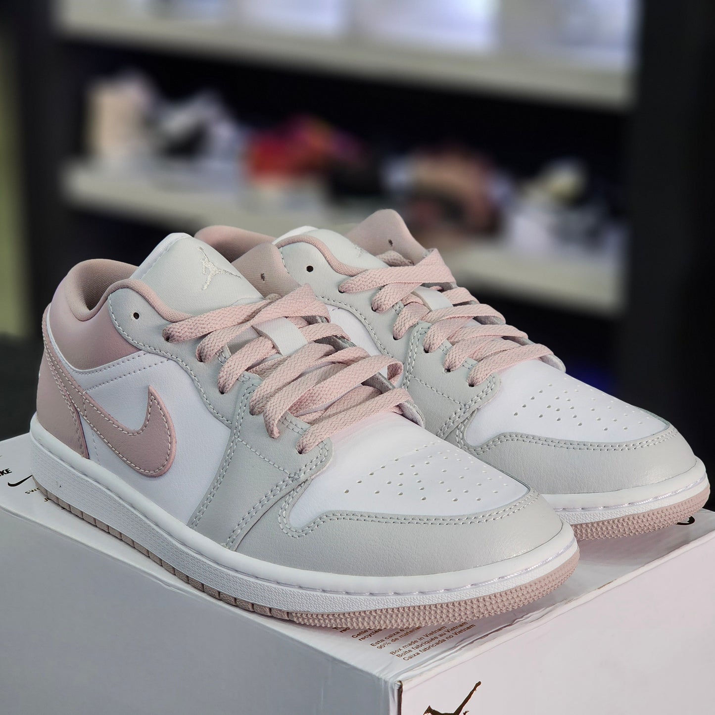 Jordan 1 Low Particle Rose White
