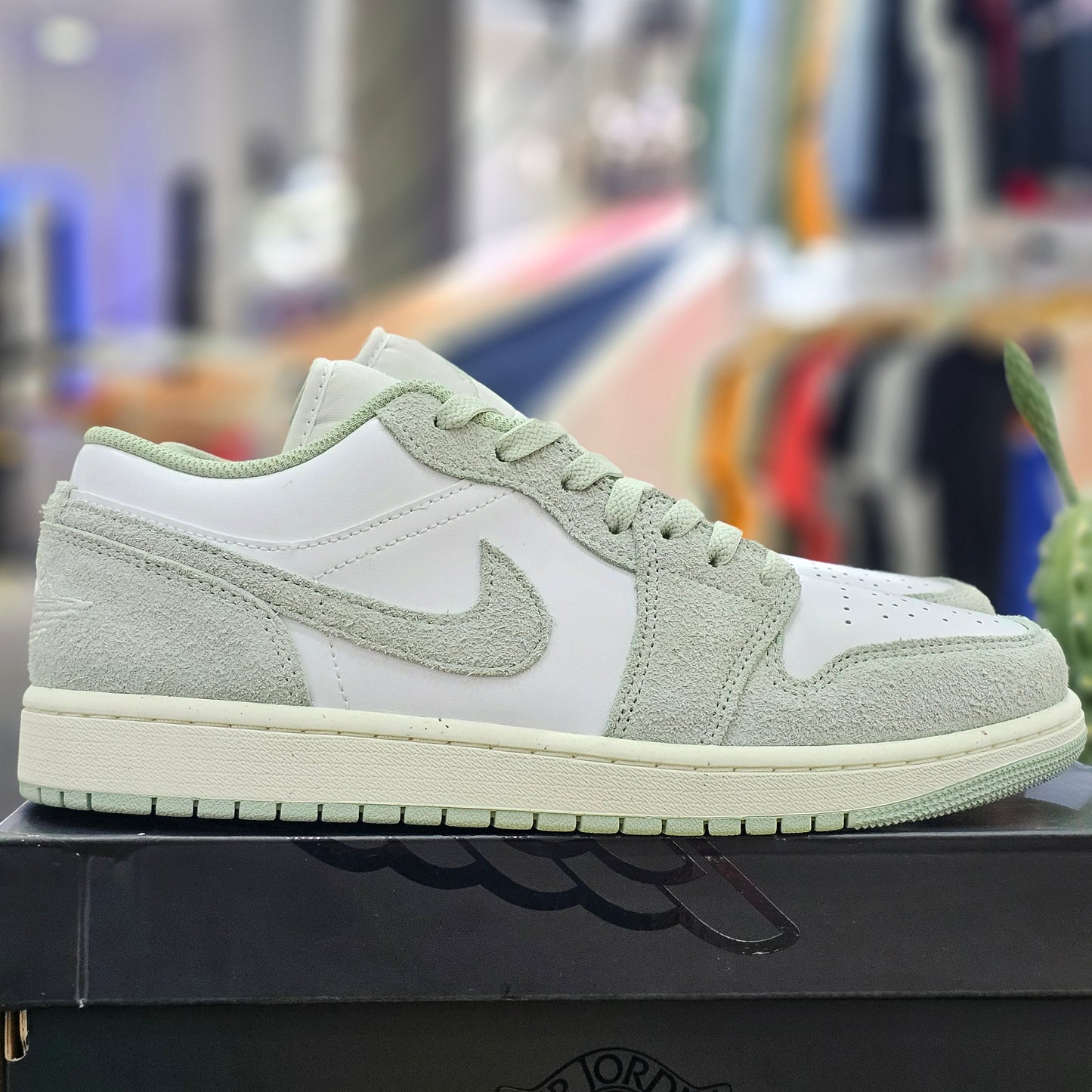 Jordan 1 Low Seafoam