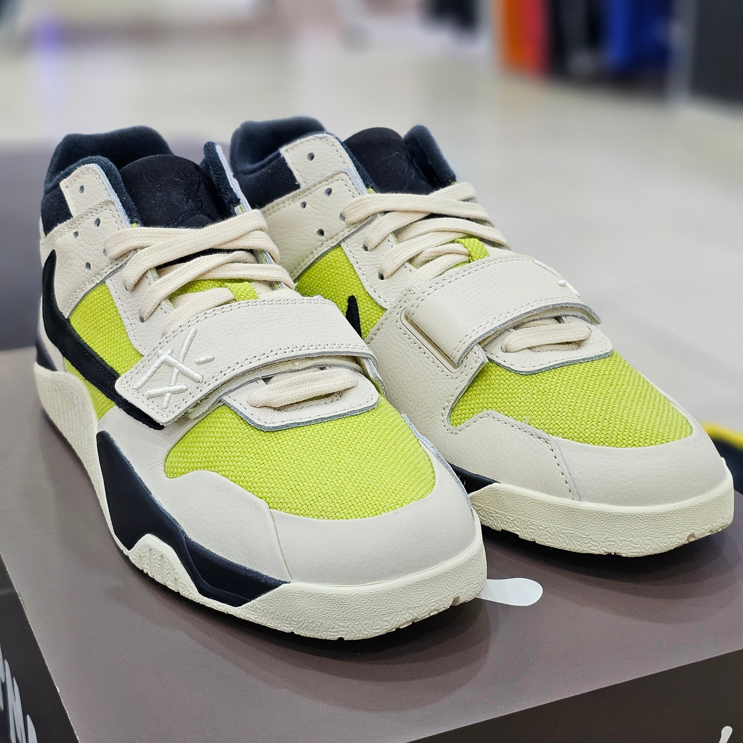 Jordan Jumpman Jack x Travis Scott Bright Cactus