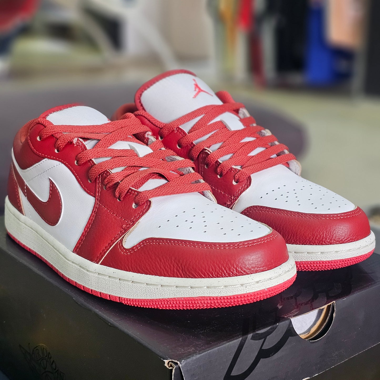 Jordan 1 Low Dune Red