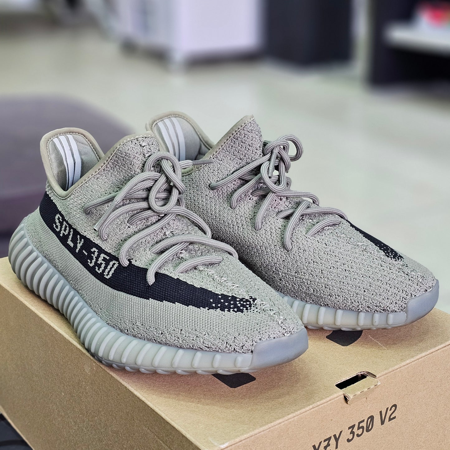 Adidas Yeezy Boost 350 V2 Granite