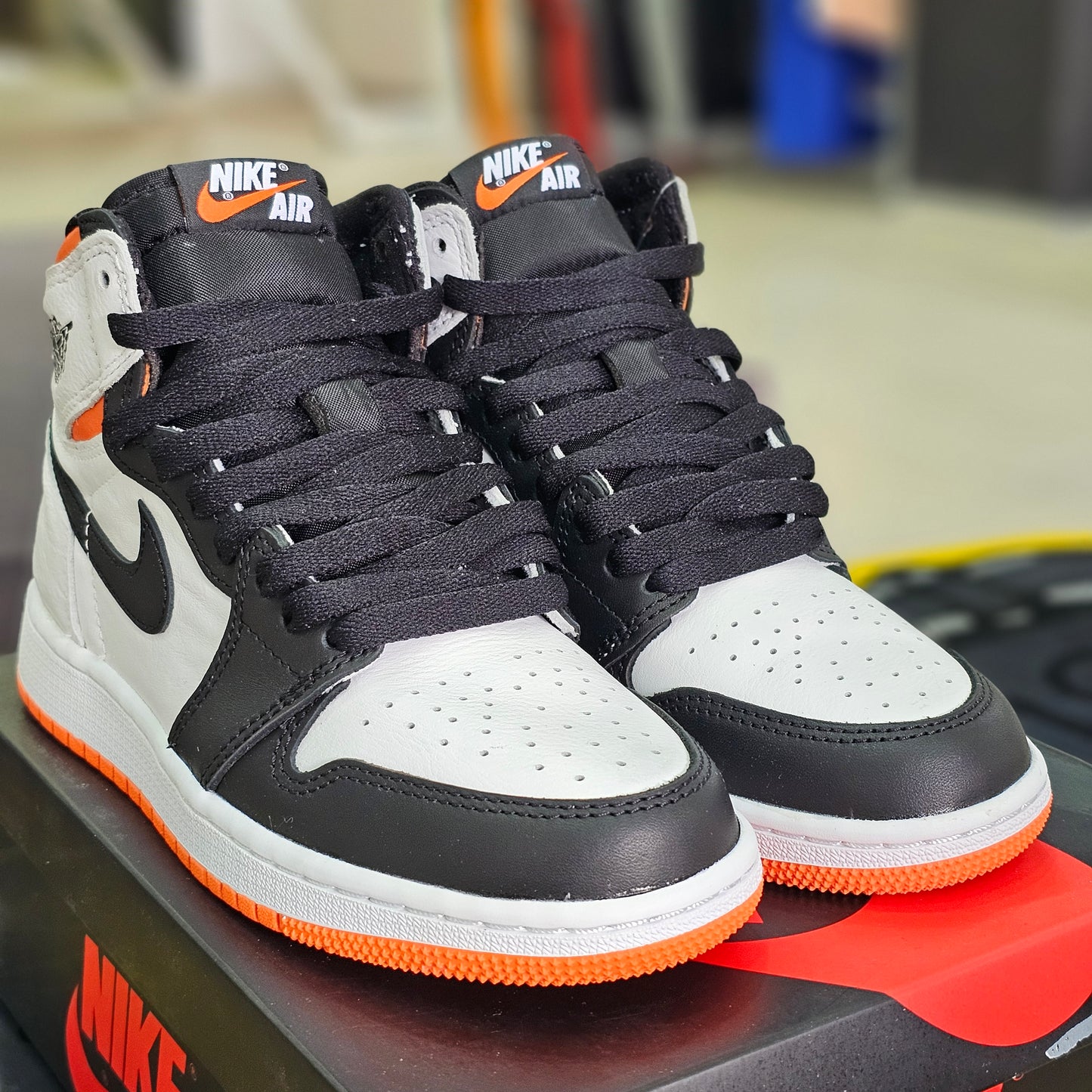 Jordan 1 High Electro Orange