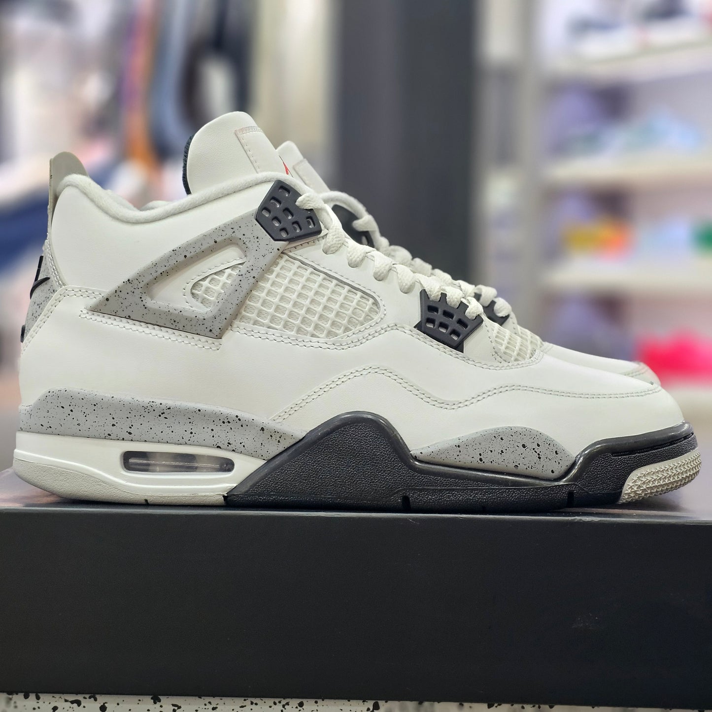 Jordan 4 Retro White Cement