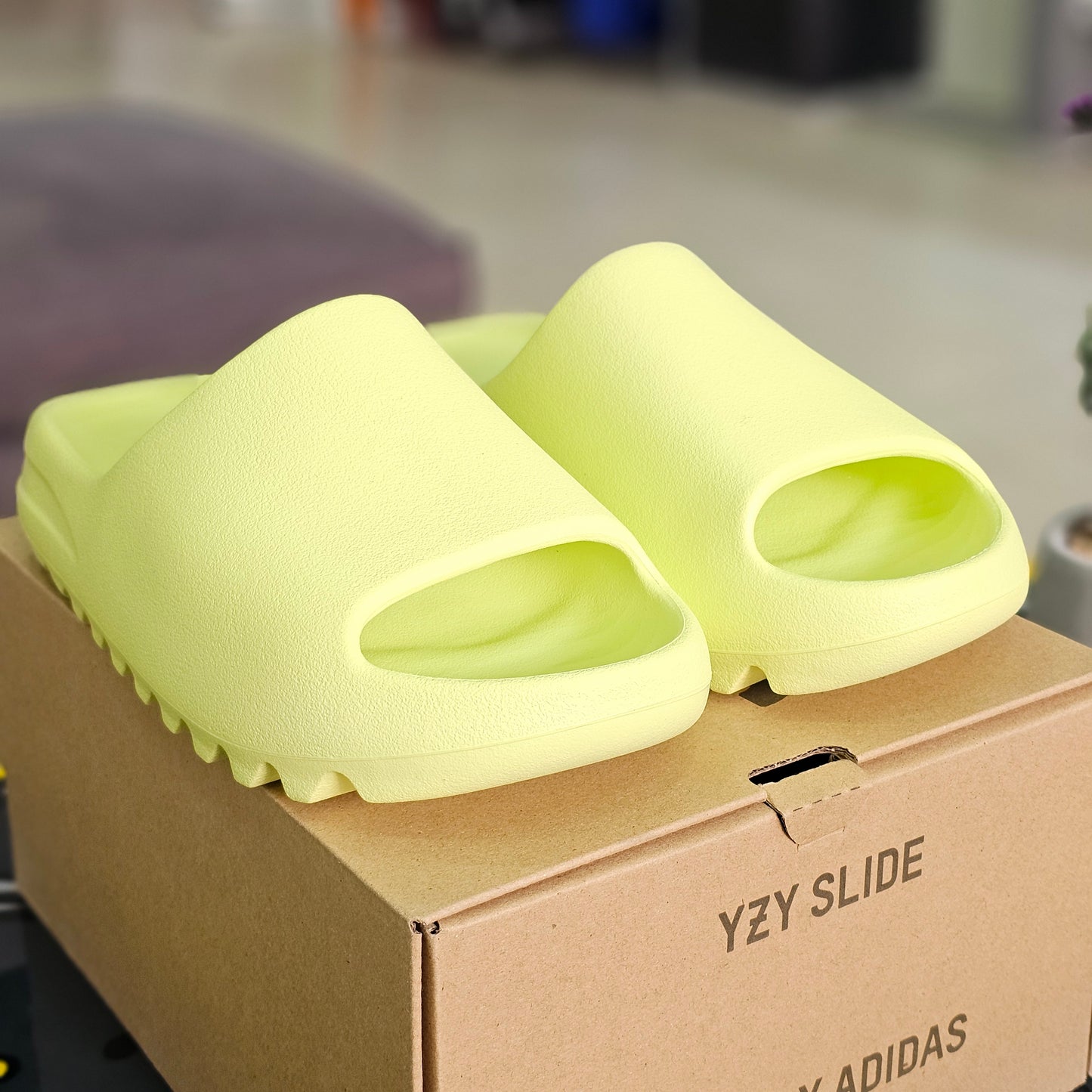 Yeezy Slide Glow Green