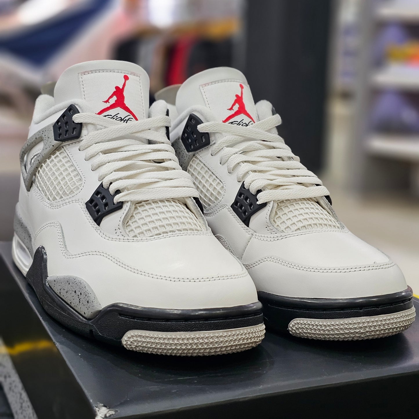 Jordan 4 Retro White Cement