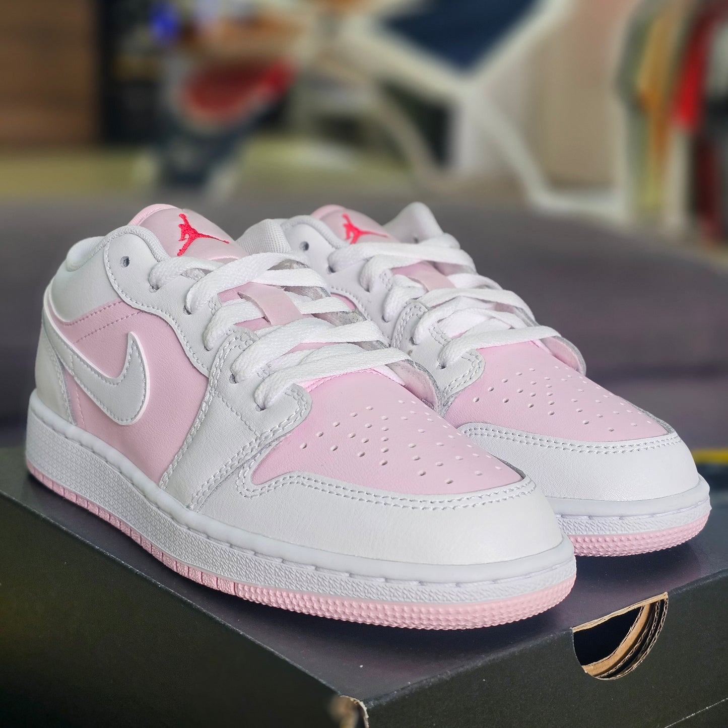 Jordan 1 Low Pink Foam White