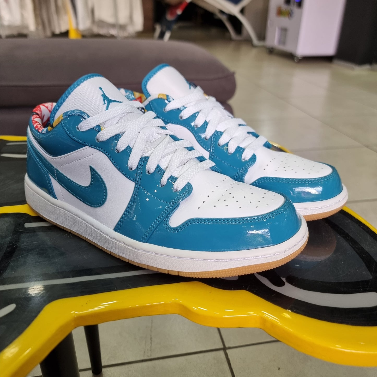 Jordan 1 Low Barcelona
