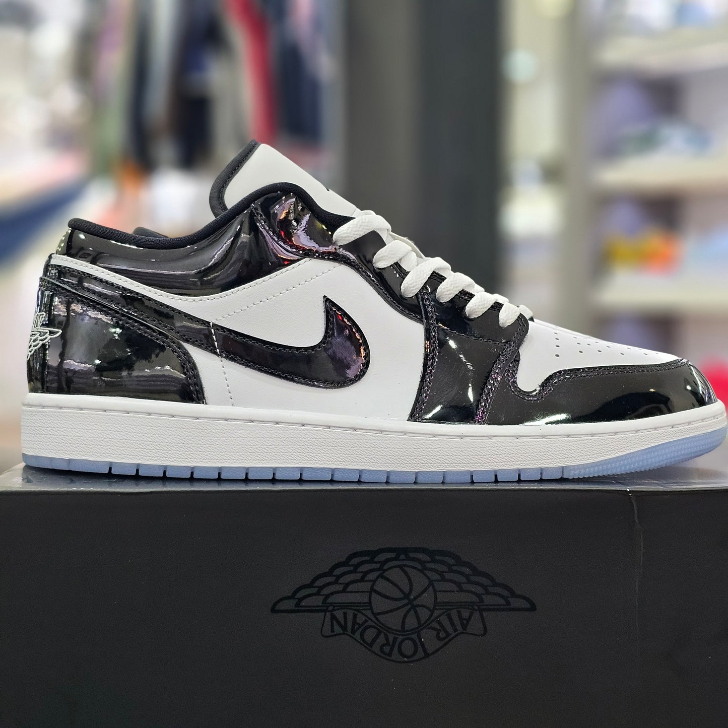 Jordan 1 low concord