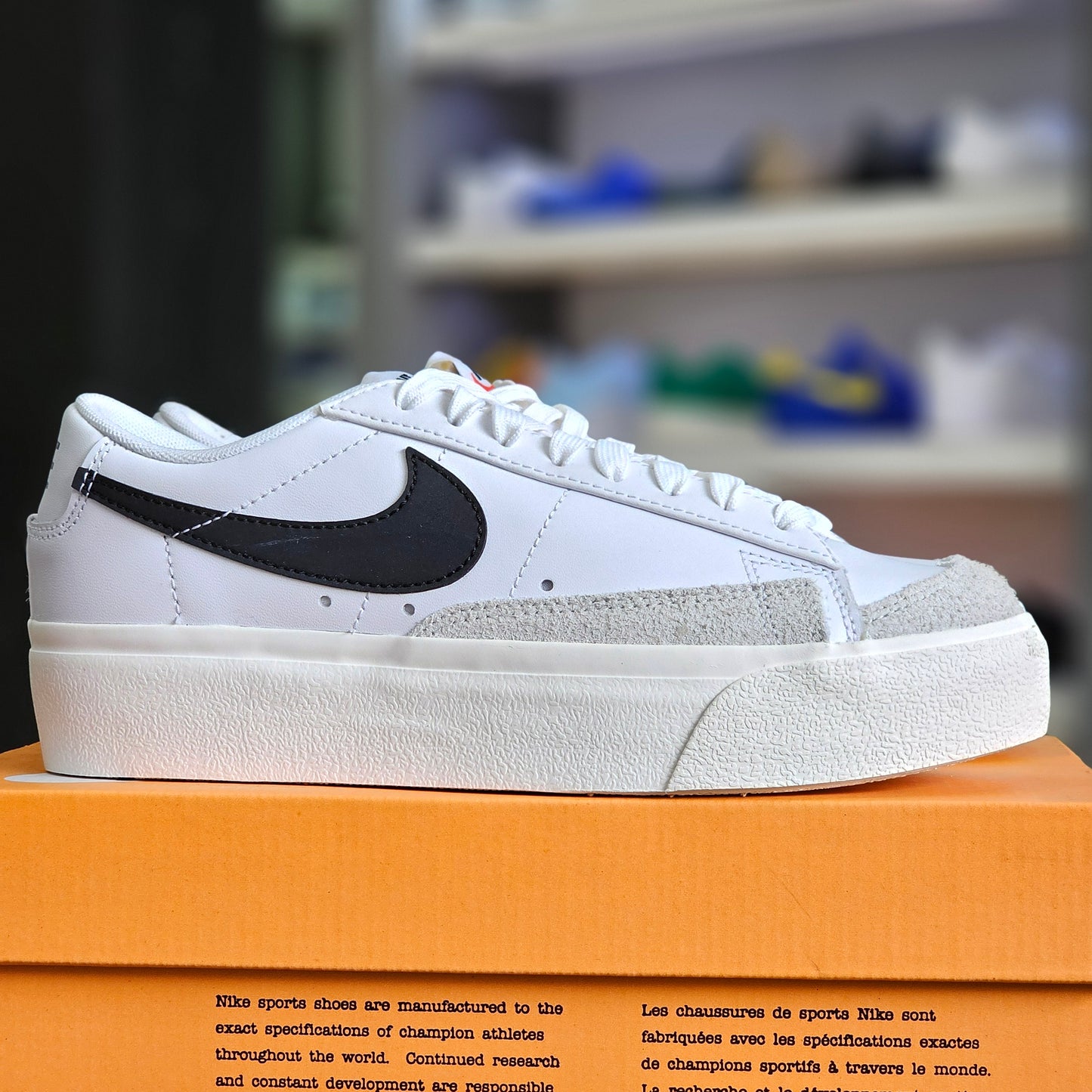 Blazer Low Platform White Black