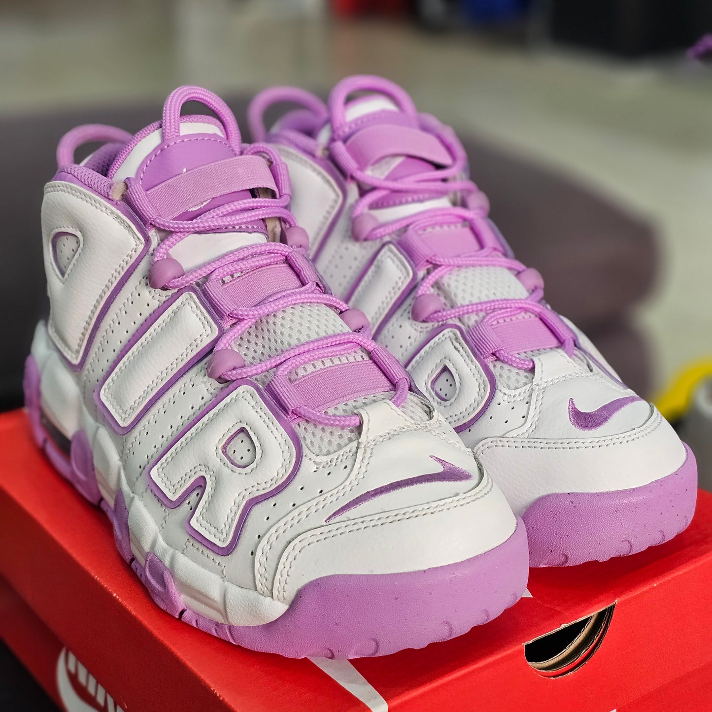 Uptempo White Rush Fuchsia