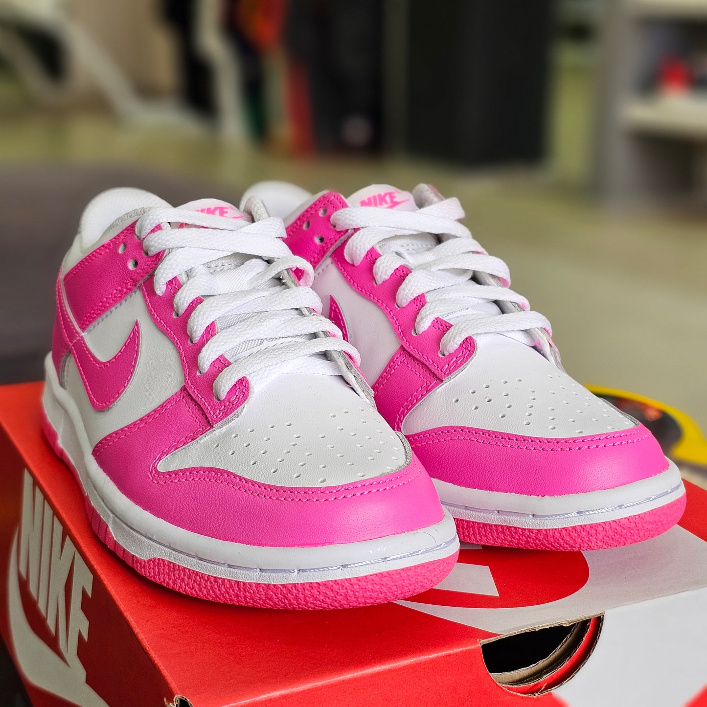 Dunk Low Laser Fuchsia