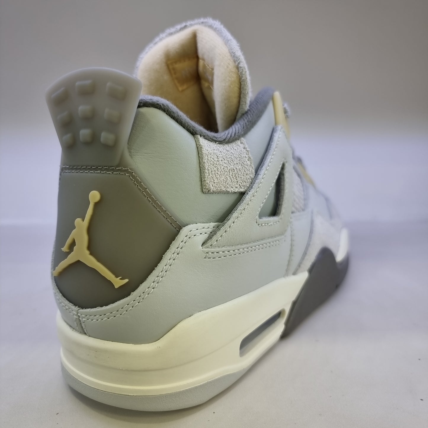 Jordan 4 Craft Photon Dust