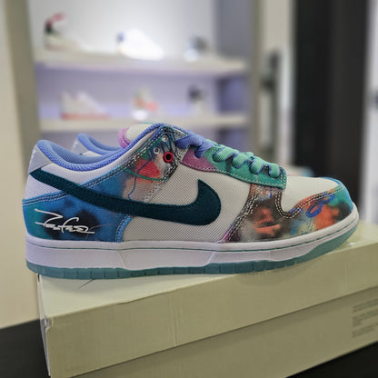 Dunk SB Low Futura Laboratories Bleached Aqua