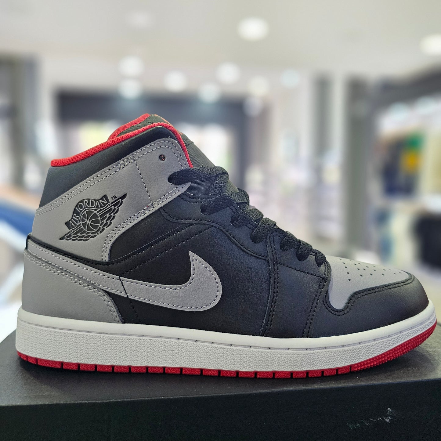 Jordan 1 Mid Bred Shadow