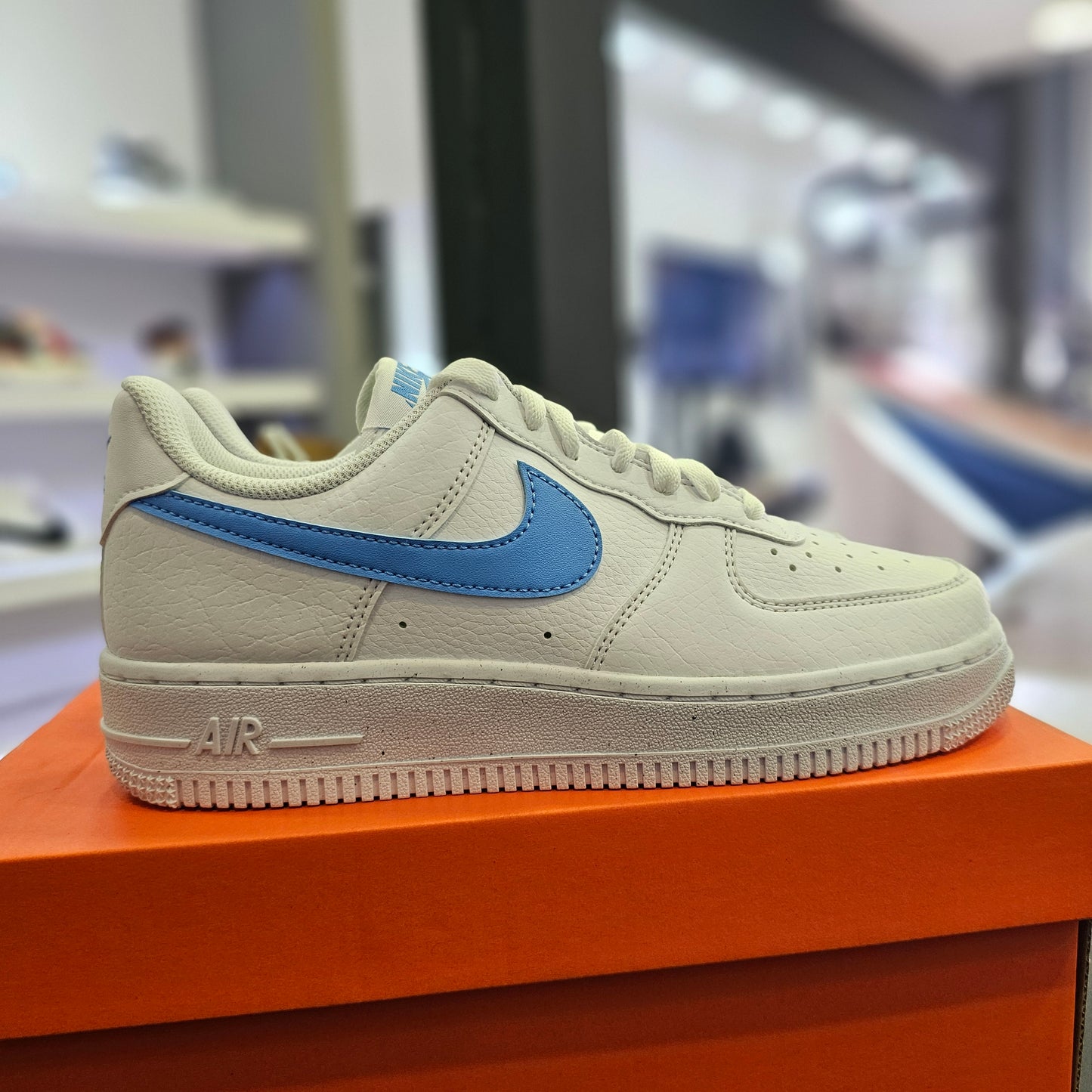 Air Force 1 Low White University Blue