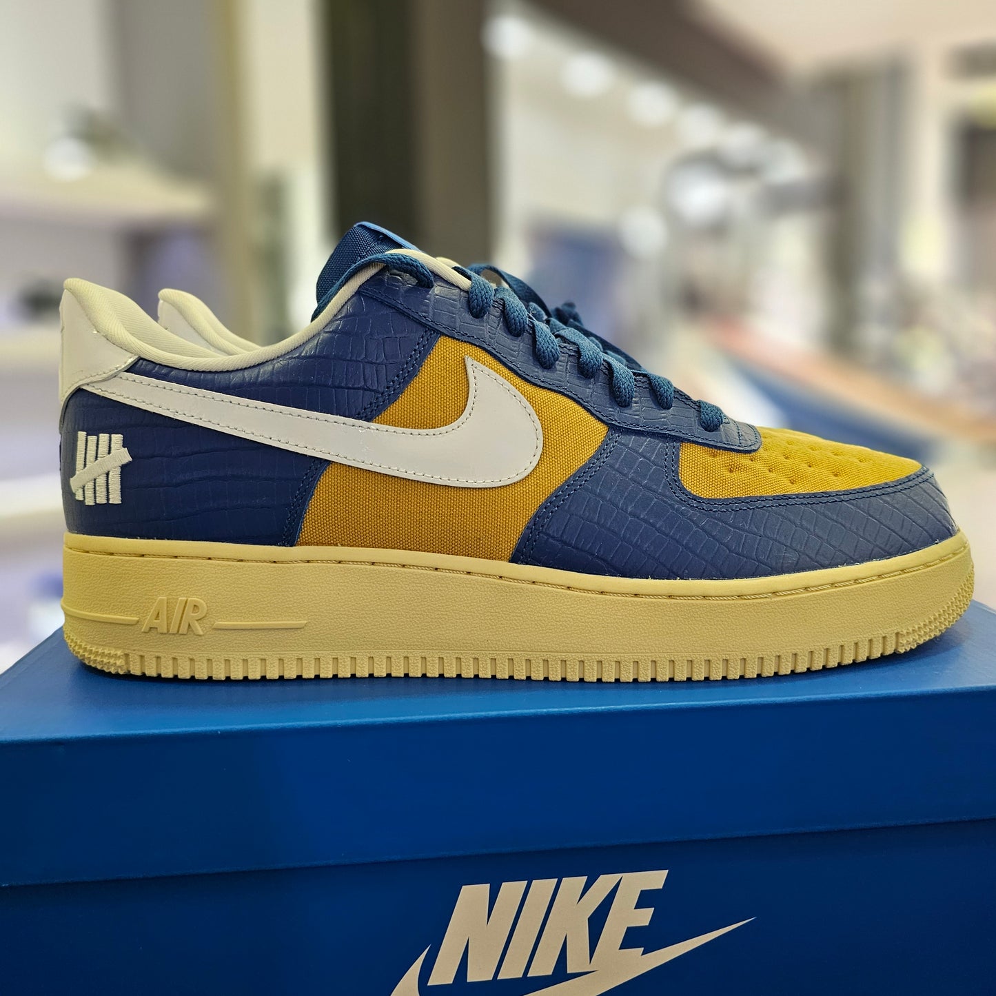 Air Force 1 Low SP Undefeated 5 On It Blue Yellow Croc