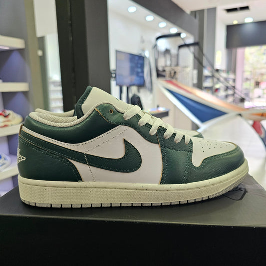 Jordan 1 Low Oxidized Green