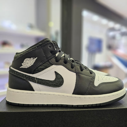 Jordan 1 Mid Panda Elephant 