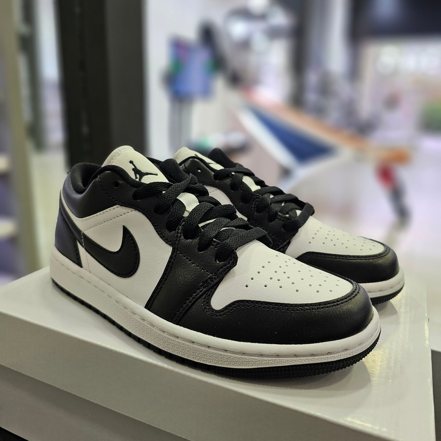 Jordan 1 Low Panda