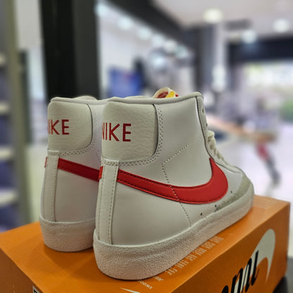 Blazer Mid 77 Vintage White Picante Red