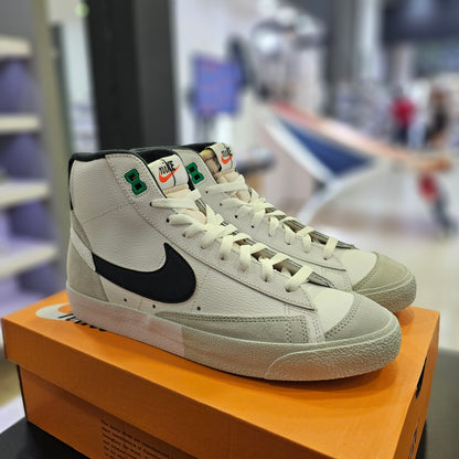 Blazer Mid Split White