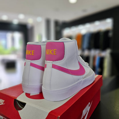 Blazer Mid Summit White Pinksicle