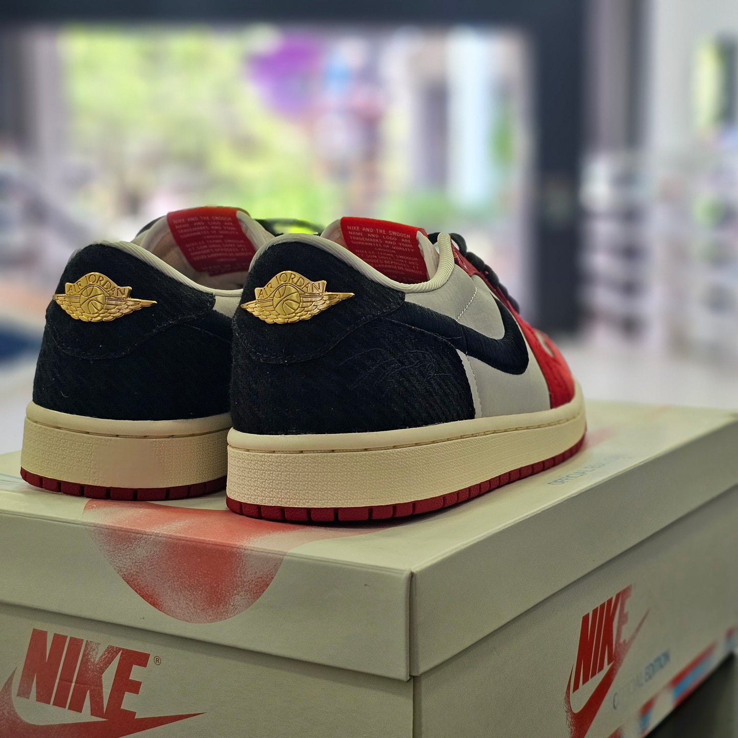 Jordan 1 Retro Low OG Trophy Room Away