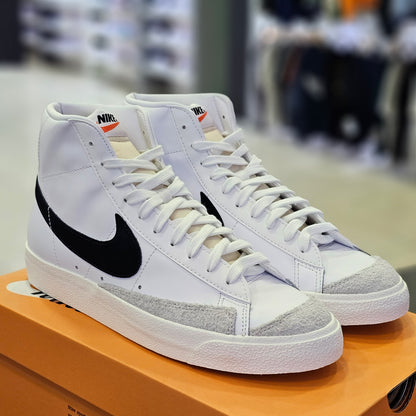 Blazer Mid White Black