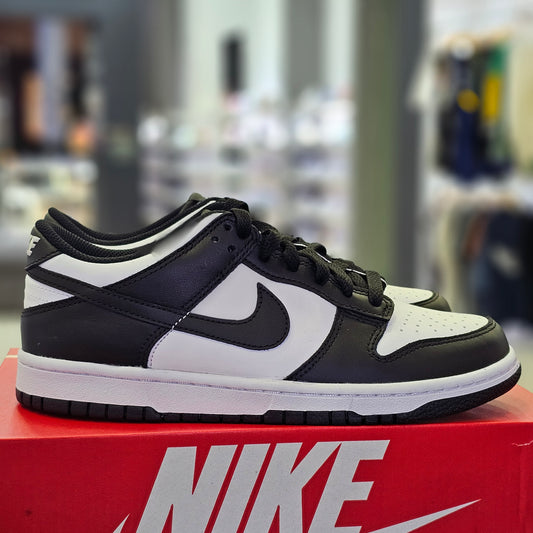 Dunk Low Panda